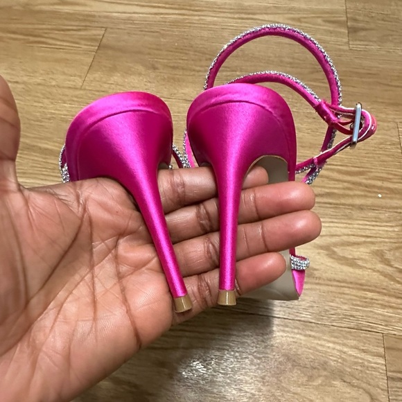 Steve Madden pink sandals - Picture 7 of 14